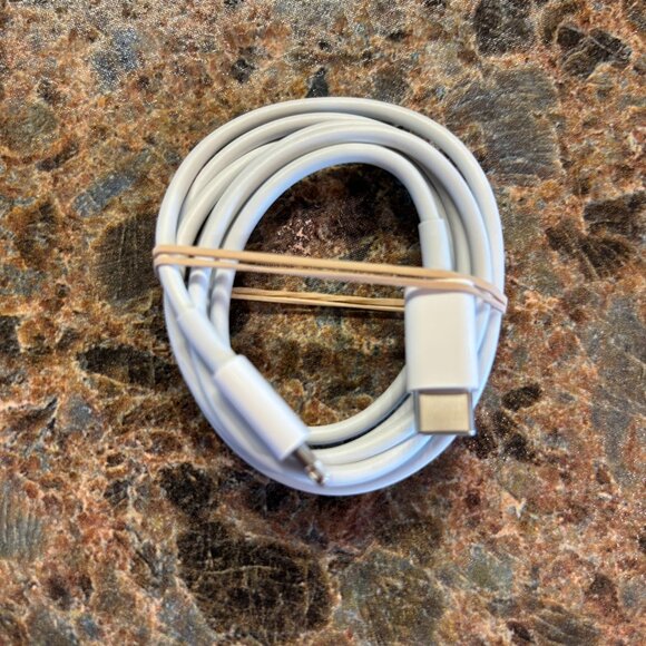 Apple MHXF3AM/A MagSafe Duo Charger Model A2458 - Picture 4 of 6